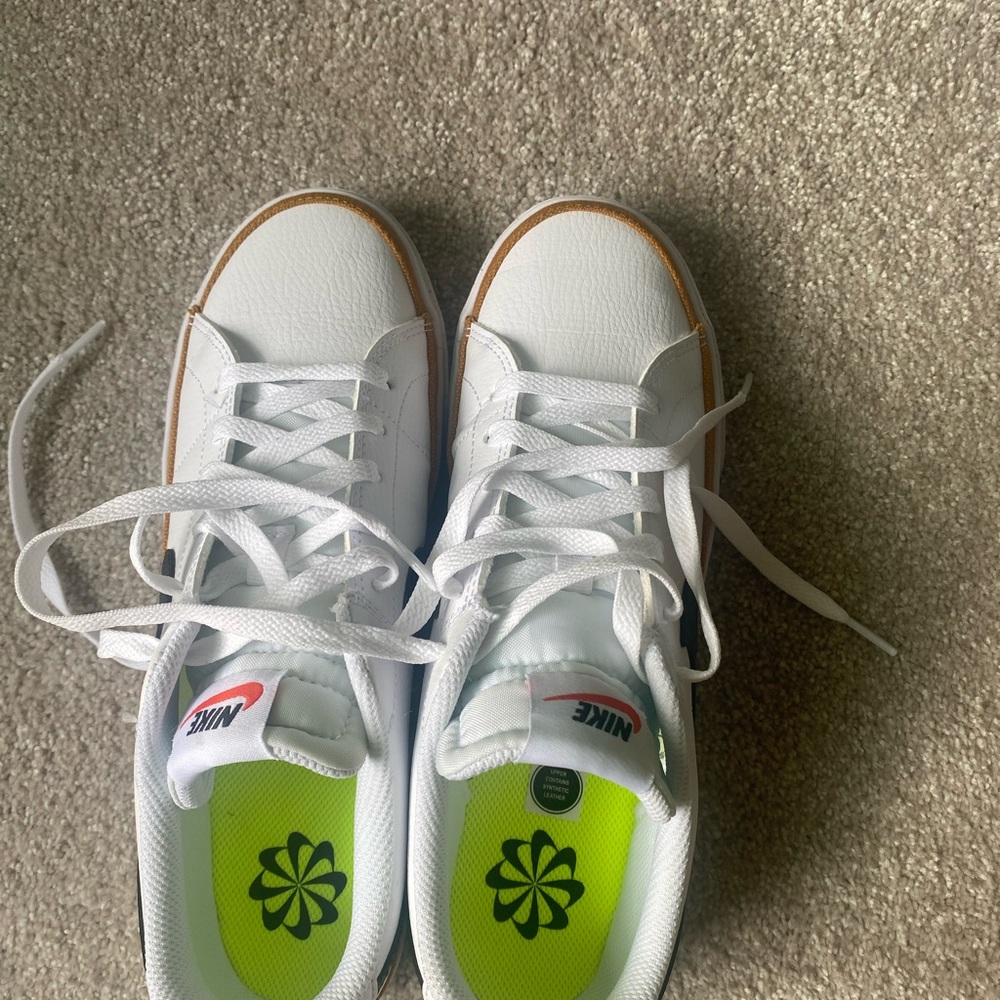 Nike women’s Court Legacy shoes…size 9